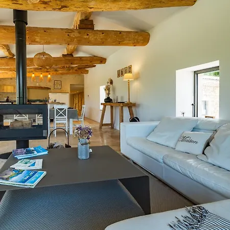Feriehus Drome Provencale- Chant D'etoile *